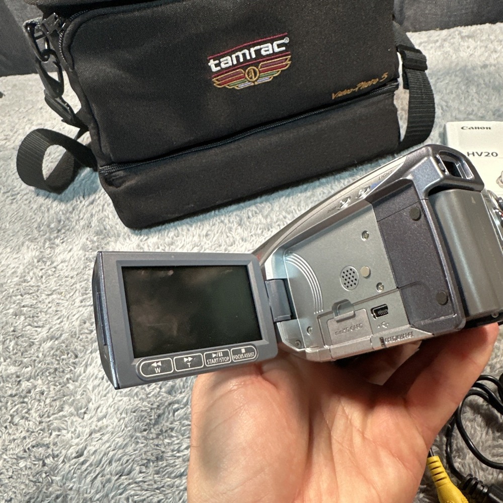 Canon HV20A MiniDV High Def Camcorder HDV 1080i Camcorder Video Camera Tested - Picture 4 of 12